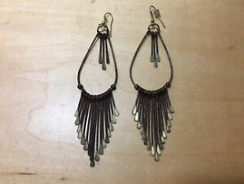 【送料無料】ジュエリー・アクセサリー ロングイヤリングロングペンダントブラウンブラウンカラーused long earrings pendenti lunghi 10 cm brown colore marrone usato