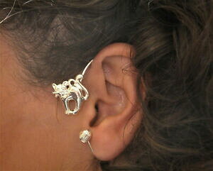 yzWG[EANZT[ WRI[NCOC[Jt~GbcBVo[^gD[joliko ohrklemme orecchini ear cuff gatto mietzi cat animali tatuaggio argento pl a sinist