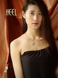 yzWG[EANZT[ S[fWbhlbNV[gIWipFV[gT^lbNXcollana ras del collo rigido dorato pendente foglio pave originale qt12