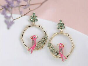 �y���������z�W���G���[�E�A�N�Z�T���[ �C�������O�S�[���h�S�[���h�S�[���h�����O�O���[�������O�I�E���G�i�����s���Norecchini a perno dorato anello verde uccello pappagallo smalto rosa xx23