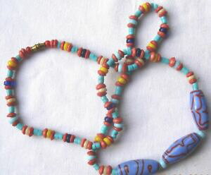 �y���������z�W���G���[�E�A�N�Z�T���[ �K���X�r�[�Y�K���X�r�[�Yintrecciato perle di vetro e piu piccole perle di vetronel complesso molto efficace