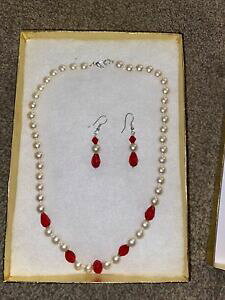 yzWG[EANZT[ XtXL[NX^p[NX^bhlbNXCOZbgswarovski crystal perle e cristallo rosso collana e orecchini set