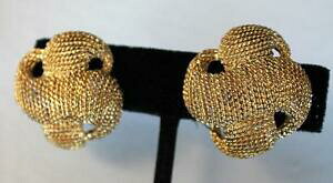 yzWG[EANZT[ Be[WTCggt@S[hg[eNX`NbvICOvintage firmato trifari tm goldtonetextured clipon orecchini