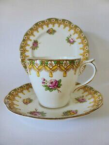 yzLb`piEHEE@AeB[NCAo[gg[L[{[`CigIAnhdグfReB[JbvZbgAntique Royal Albert Torquay Bone China Tri