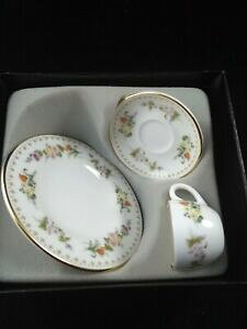 yzLb`piEHEE@EFWEbh~x~j`AgIv[gAJbvA\[T[Wedgwood Mirabelle miniature trio - Boxed plate, cup and saucer