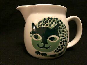 yzLb`piEHEE@tBhōꂽ΂̔L̃fUC̃tNƃBe[WArAsb`[Vintage Arabia White Pitcher with Green Cat Design Kaj Fra