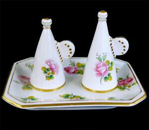 yzLb`piEHEE@AeB[NĨ~gLhXibt@[YIX^hsNoN730 ANTIQUE 19TH CENTURY MINTON PORCELAIN CANDLE SNUFFERS ON STAND PI