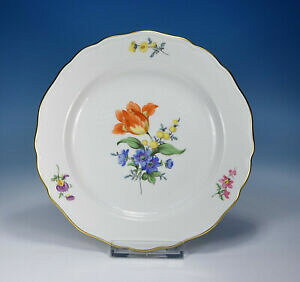 yzLb`piEHEE@}CZt[P[Lv[gMeissen Flower 3 Cake Plate 18 Cm. 1.Wahl
