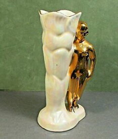 【送料無料】キッチン用品・食器・調理器具・陶器　ヴィンテージ虹色の花瓶黄金ヌードハイグロスチャイナフィエスタ?Vintage iridescent vase w golden nude high-gloss china Fiesta 7x3.5 ? Q4