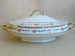 yzLb`piEHEE@xih[tHelIVNWt؃{EBERNARDAUD PORCELAIN THE FONTENAY ? AU CYCLAMEN LIDDED VEGETABLE BOWL (Ref6420)