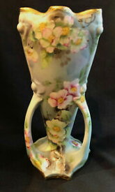 【送料無料】キッチン用品・食器・調理器具・陶器　珍しいアンティークハンド塗装花瓶脚枝花ゴージャスS21 Unusual Antique Hand Painted 9 Vase with 3 legs/Branches Flowers Gorgeous!
