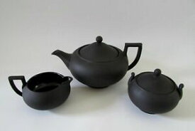 【送料無料】キッチン用品・食器・調理器具・陶器　ウェジウッドブラック玄武岩ティーポットセットWedgwood Black Basalt Teapot Set