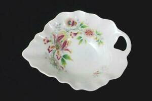yzLb`piEHEE@Be[W탊[WtXVOnh[t`LfBfBbVVintage Porcelain Limoges France Single Handle Leaf Shape Candy 