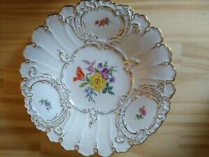 yzLb`piEHEE@AeB[N}CZv[g{EƉԂƃS[hgAntique Meissen Porcelain Plate / Bowl with Flowers and Gold Trim