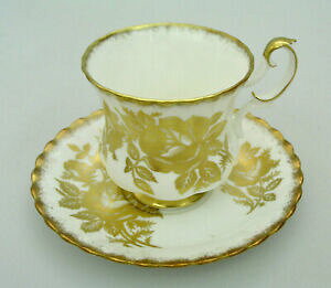 yzLb`piEHEE@CAo[gS[f[YȃeB[Jbv\[T[f炵COhROYAL ALBERT - GOLDEN ROSE - SMALL TEACUP  SAUCER - GRE