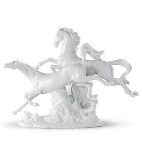 yzLb`piEHEE@bhnMbsOLLADRO Porcelain : HORSES GALLOPING (WHITE) 01008682