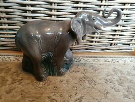 【送料無料】キッチン用品・食器・調理器具・陶器　象のヴィンテージポルセガマバレンシアスペイン磁器フィギュア。Vintage Porcegama Valencia Spain Porcelain Figurine of a Elephant. 6 x 8