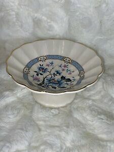 yzLb`piEHEE@Be[WCOhTh[R|[gyfX^fBbVԕVintage England Sadler porcelain Compote Pedestal Dish Flower pattern #0763 EUC