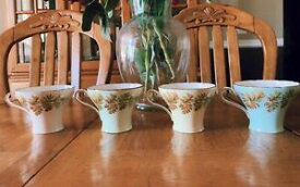 【送料無料】キッチン用品・食器・調理器具・陶器　アインズリーみすぼシックファインボーンチャイナティーカップ多色イングランドギルトVTG Aynsley Shabby Chic Fine BONE CHINA Tea Cups -4 Multicolored England Gilt