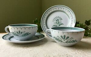 yzLb`piEHEE@O[VXoCArAIutBhBe[W`eB[Jbv\[T[GREEN THISTLE by ARABIA OF FINLAND VINTAGE Hand-painted 2 Tea Cu