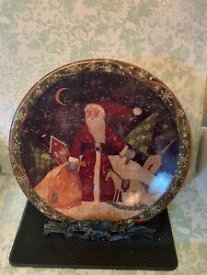 【送料無料】キッチン用品・食器・調理器具・陶器　認定国際プレートフォークサンタタイニースノーフレークスーザンウィンゲットCertified International Plate Folk Santa Tiny Snowflakes 8” Susan Winget