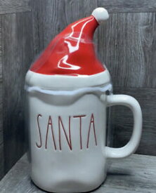 【送料無料】キッチン用品・食器・調理器具・陶器　新しいホリデークリスマスレッドサンタサンタハットトッパーとマグカップNEW 2020 RAE DUNN Holiday Christmas Red LL　SANTA Mug With Santa Hat Topper