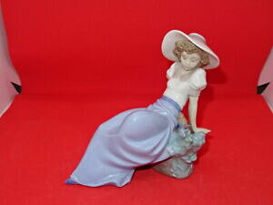 yzLb`piEHEE@͓IȎW\ȃhXyCiItBMẢ̂𒮂Attractive Collectable Lladro Spain Nao Figure - 1042 Listening To Bird Song