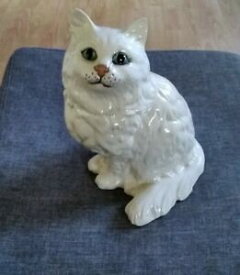 【送料無料】キッチン用品・食器・調理器具・陶器　ロイヤル・ドルトン大きな白いペルシャ猫「着席」ベズウィックモデルROYAL DOULTON LARGE WHITE PERSIAN CAT SEATED　BESWICK MODEL 1867
