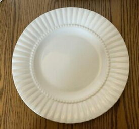 【送料無料】キッチン用品・食器・調理器具・陶器　レトロヌー「食べ放題」ラウンド盛り合わせ中国食器シェルホワイトを提供Retroneu Lets Eat 1 Round 12 Serving Platter China Dinnerware Shell White