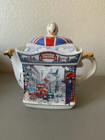 【送料無料】キッチン用品・食器・調理器具・陶器　ヴィンテージピカデリーサヴォイカップティーポットロンドンメイドイングランドVintage Piccadilly Savoy 2 Cup Teapot London Made In England