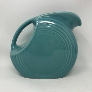 yzLb`piEHEE@tBGX^EtBGX^EFAE^[RCYE[WEfBXNEEH[^[Esb`[FIESTA Fiestaware Turquoise Large Disk Water Pitcher USA 8h