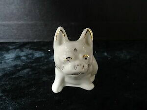 yzLb`piEHEE@AVtH[hAPgNXgƌ̃J[gfCarlton China Model of a Dog with Ashford, Kent Crest