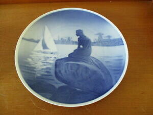 yzLb`piEHEE@CRyn[Qǃv[glRoyal Copenhagen Beautiful Wall Plate Mermaid