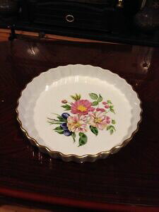 yzLb`piEHEE@ȃCEX^[p[VAtfBbVHuge Royal Worcester Pershore Flan Dish - 26.5Cm