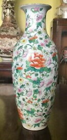 【送料無料】キッチン用品・食器・調理器具・陶器　手描きヴィンテージシネセ磁器花瓶。12.5 Hand Painted Vintage Cinese Porcelain Vase.