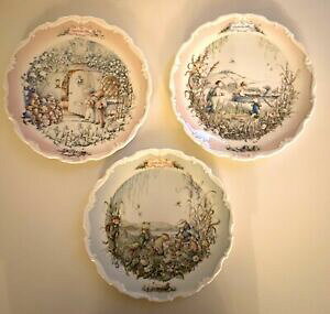 yzLb`piEHEE@CAo[gEB[YRN^[Yv[gf炵ŕB3 X Royal Albert? THE WIND IN THE WILLOWS COLLECTORS PLATES GREAT CONDITION.