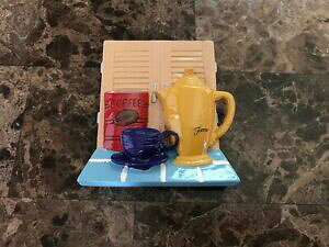 yzLb`piEHEE@tBGX^?rlbgR[q[T[o[R[q[Jbv}OlbgVFIESTA? VIGNETTE COFFEE SERVER / COFFEE CUP MAGNET - NEW