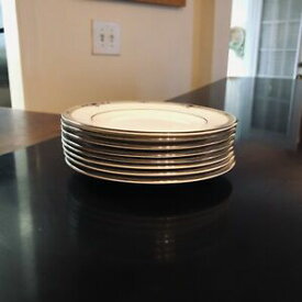 【送料無料】キッチン用品・食器・調理器具・陶器　パンバタープレートアマーストプラチナトリム8 Bread &amp; Butter Plates Amherst (Platinum Trim) by WEDGWOOD 6