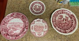 【送料無料】キッチン用品・食器・調理器具・陶器　ピンクヴィンテージプレートは、写真を参照してください、個々の説明や写真を求めます。4 Pink Vintage Plates, see photos, ask for individual description and photos.