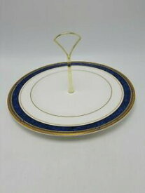 【送料無料】キッチン用品・食器・調理器具・陶器　ロイヤル・ダルトン「スタンウィック」処理サービングプレートボーンチャイナミントコンディションRoyal Doulton Stanwyck Handled Serving Plate - Bone China - Mint Condition
