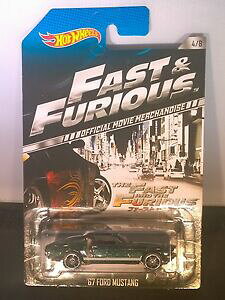 �y���������z�͌^�� ���f���J�[ �z�b�g�z�C�[���t�H�[�h�}�X�^���O�E�H���}�[�g2014 hot wheels 1967 ford mustang the fast amp; the furious walmart exclusive