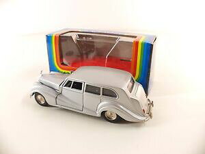 yz͌^ fJ[ [XCXAC{bNX{bNXkk sakura * rolls royce * rare * in boxbox * 143 mint