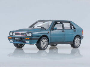 �y���������z�͌^�� ���f���J�[ �X�P�[�����f�������`�A�f���^scale model 118 1989 lancia delta hf integrals 16v blue