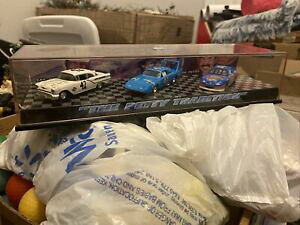 �y���������z�͌^�� ���f���J�[ �z�b�g�z�C�[���y�e�B�t�@�~���[���[�Xhot wheels three generations of racing the petty family