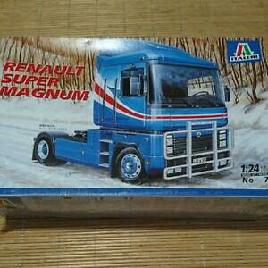 【送料無料】模型車 モデルカー イタレリルノーマグナムitaleri 124 renault spa magnum