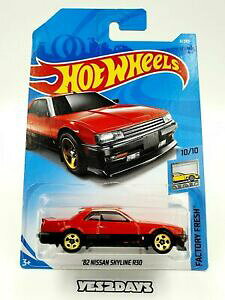 �y���������z�͌^�� ���f���J�[ �z�b�g�z�C�[���X�J�C���C�����b�h�����O�J�[�h�^�[�{hot wheels 82 nissan skyline r30 red long card vhtf rs turbo