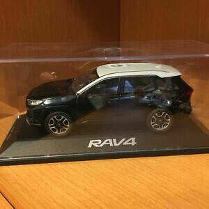 �y���������z�͌^�� ���f���J�[ �g���^���u�t�H�[�A�h�x���`���[�m�x���e�B�J���[�p�^�[�����b�h�A�b�V���O���[130 toyota rav4 love four 4 adventure novelty colour pattern red ash grey