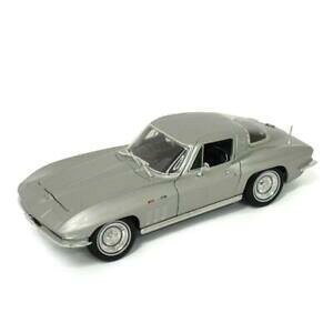 yz͌^ fJ[ bhV{[RxbgVo[J[fred chevrolet corvette silver car model