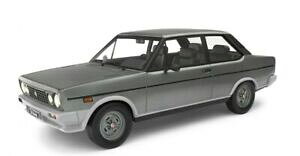 �y���������z�͌^�� ���f���J�[ �X�P�[�����f���J�[�t�B�A�b�g���[�V���O���f��scale model car 118 laudoracing fiat 131 racing 2000 static model