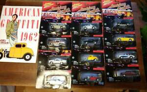 【送料無料】模型車 モデルカー アメリカニッシュグラフィティジョニーライトニングサンメルンアッレズヴェルフリリースamerikanische graffiti1962 johnnylightning sammeln alle zwolf in release1 12